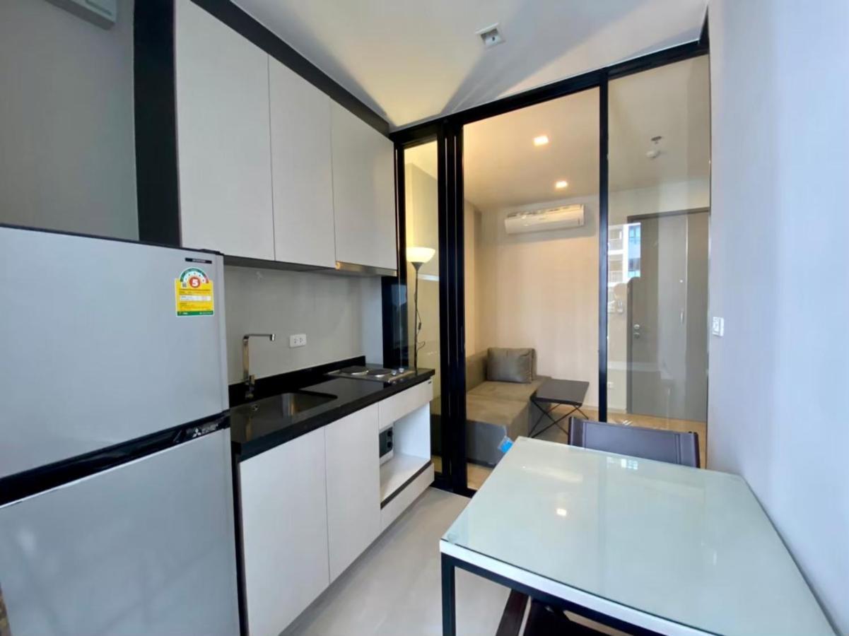 The Base By Fantasea Beach Apartment Патая Екстериор снимка