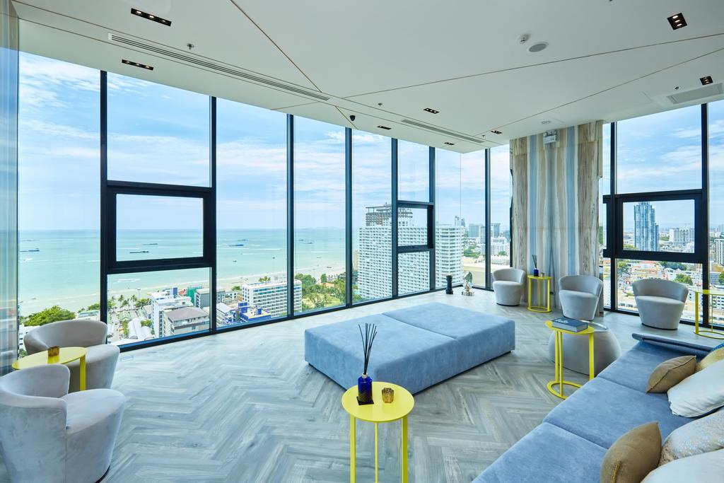 The Base By Fantasea Beach Apartment Патая Екстериор снимка
